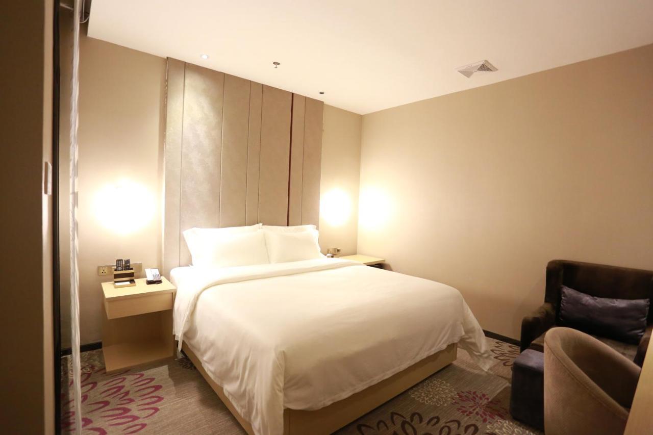 Lavande International Hotel Guangzhou Taikoo Hui Square Shipaiqiao Metro Station Branch - Free Shuttle Bus To Canton Fair Complex During Canton Fair Period & Free Vpn Internet Access Esterno foto