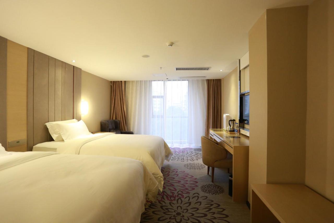 Lavande International Hotel Guangzhou Taikoo Hui Square Shipaiqiao Metro Station Branch - Free Shuttle Bus To Canton Fair Complex During Canton Fair Period & Free Vpn Internet Access Esterno foto