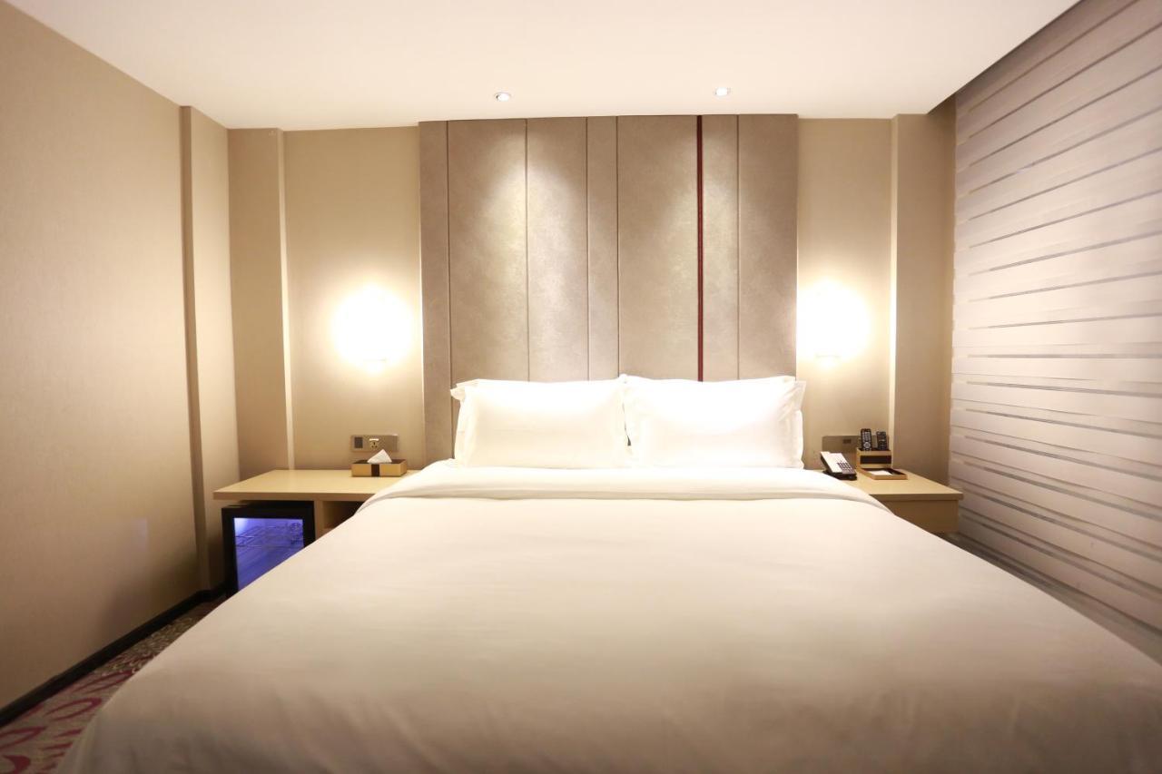 Lavande International Hotel Guangzhou Taikoo Hui Square Shipaiqiao Metro Station Branch - Free Shuttle Bus To Canton Fair Complex During Canton Fair Period & Free Vpn Internet Access Esterno foto