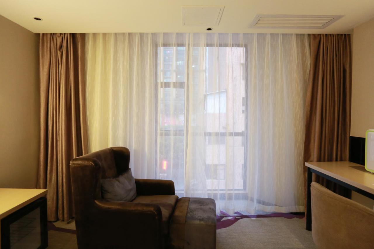 Lavande International Hotel Guangzhou Taikoo Hui Square Shipaiqiao Metro Station Branch - Free Shuttle Bus To Canton Fair Complex During Canton Fair Period & Free Vpn Internet Access Esterno foto