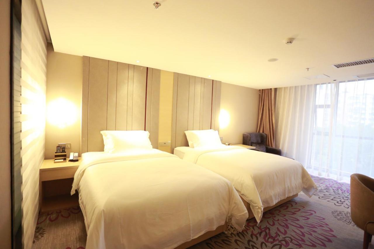 Lavande International Hotel Guangzhou Taikoo Hui Square Shipaiqiao Metro Station Branch - Free Shuttle Bus To Canton Fair Complex During Canton Fair Period & Free Vpn Internet Access Esterno foto